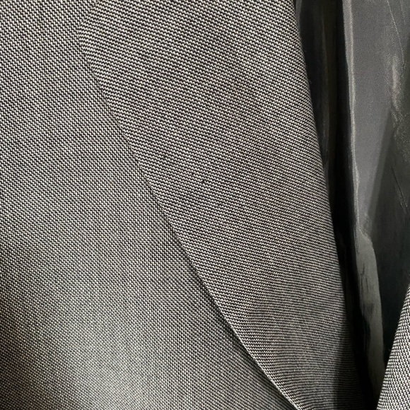 Giorgio Armani 100% Wool Sports Blazer - Picture 4 of 7